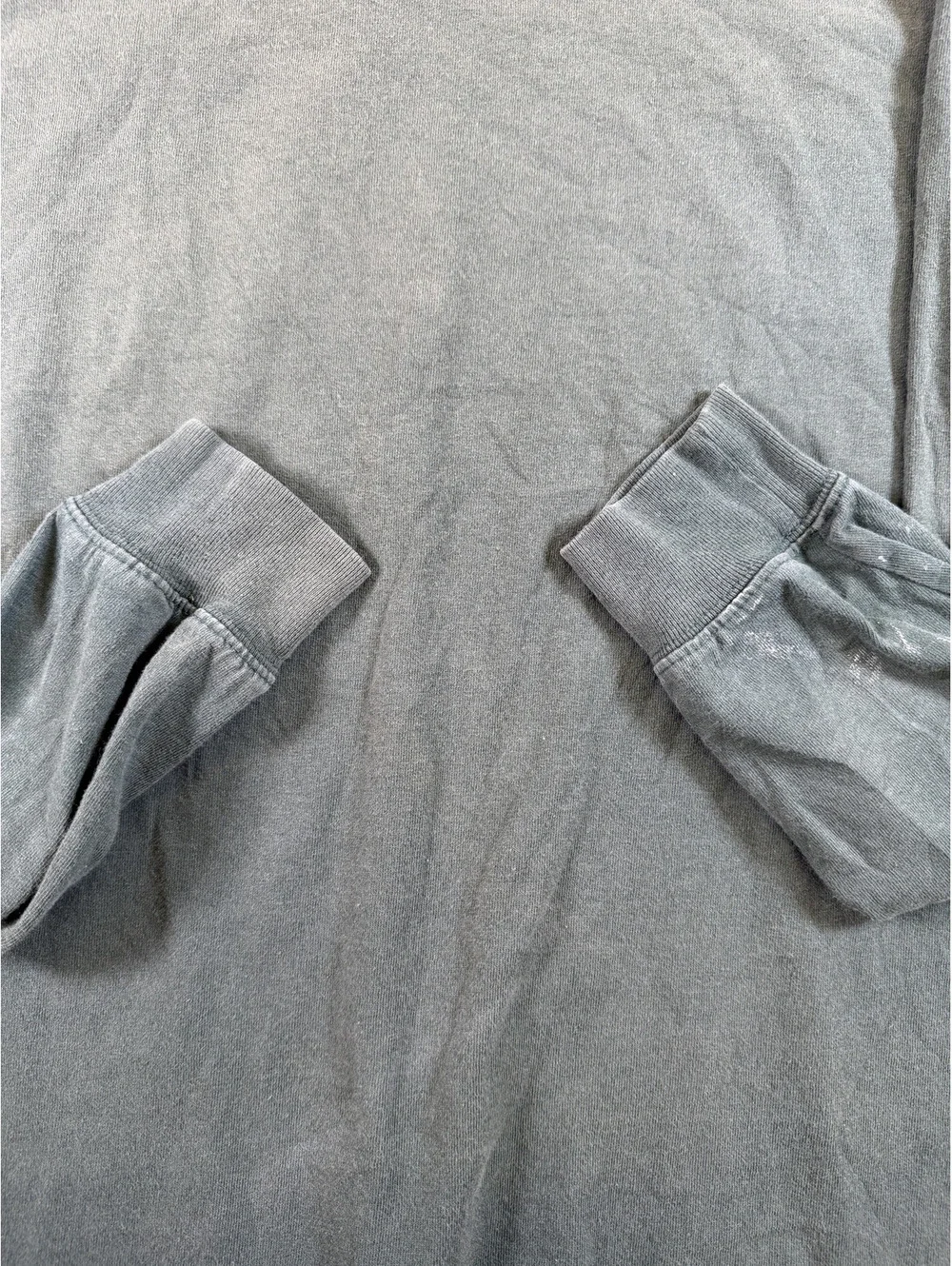 Carhartt Long Sleeve Henley Shirt with Chest Pocket in Faded Green, Size Large